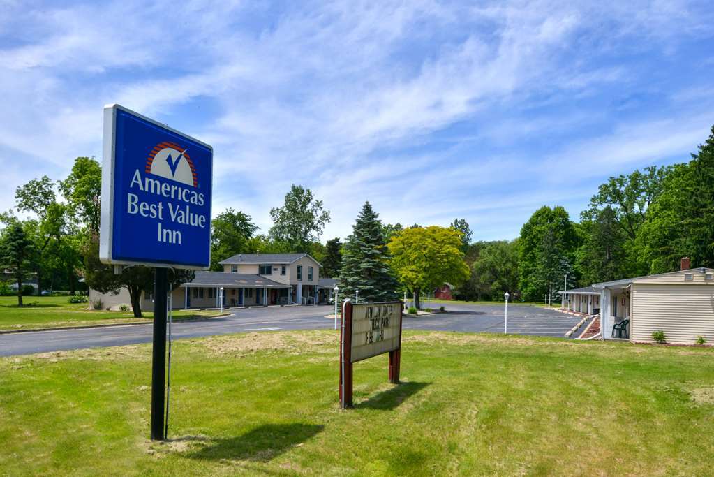 アメリカズ ベスト バリュー イン ジョーンズビル ヒルスデール Jonesville エクステリア 写真